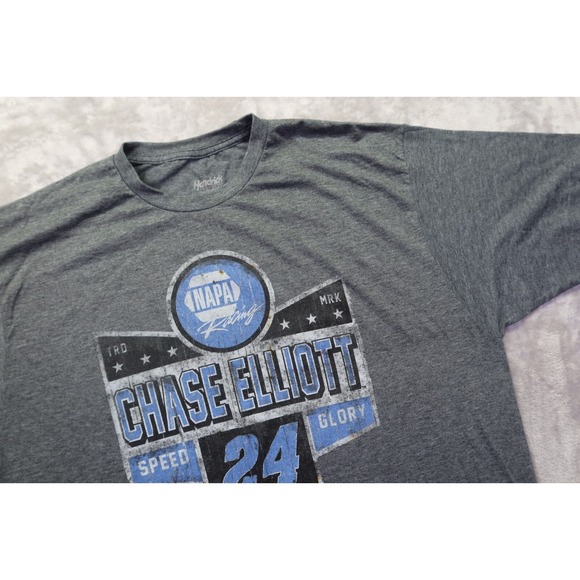 Hendricks Chase Elliott NAPA Racing T Shirt Men's Size XL NASCAR‎ Racing - Picture 1 of 7